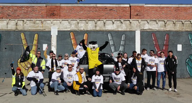 Rumpke Recycling Team With Local Community On America Recycles Day